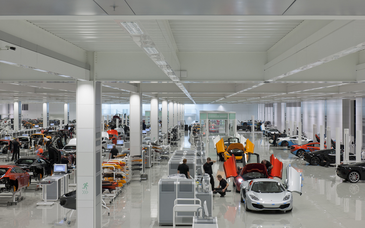 Кровельное озеленение McLaren Production Centre