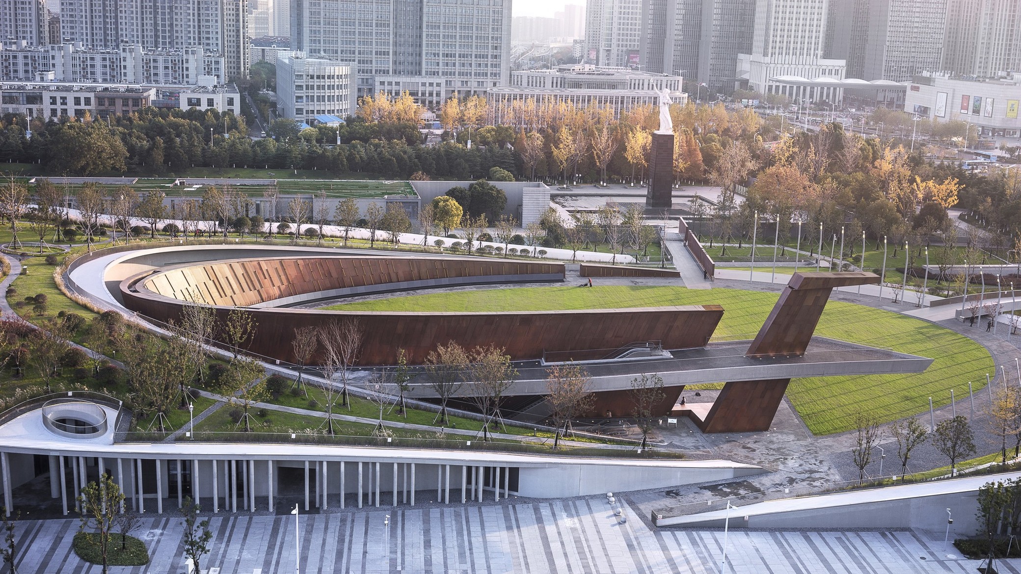 Ландшафт на крыше музея Победы в Китае