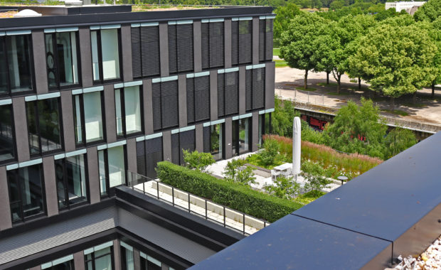 Дизайн и зеленая кровля комплекса в Мюнхене отмечены LEED Gold